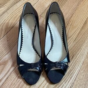 Jones New York Maxy2 open toe strappy heels black leather 6